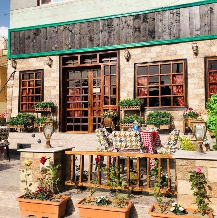 Hotel Italian House Baghdād Esterno foto