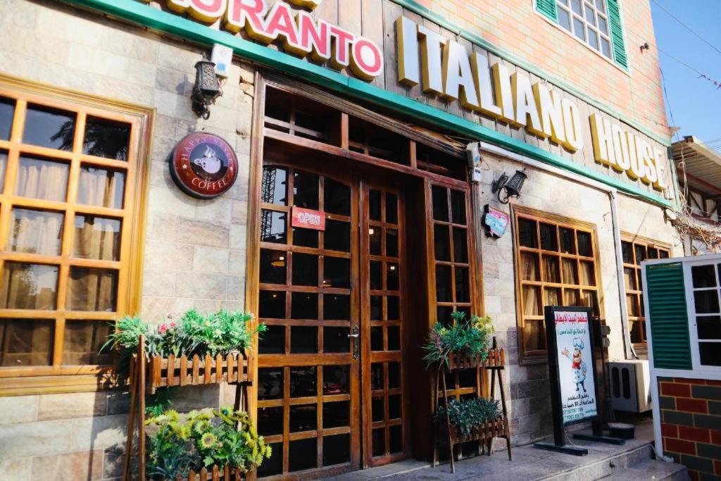 Hotel Italian House Baghdād Esterno foto