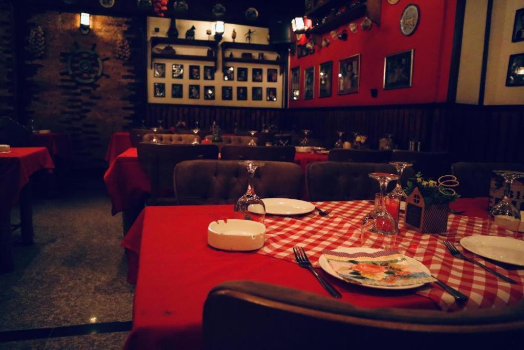 Hotel Italian House Baghdād Esterno foto