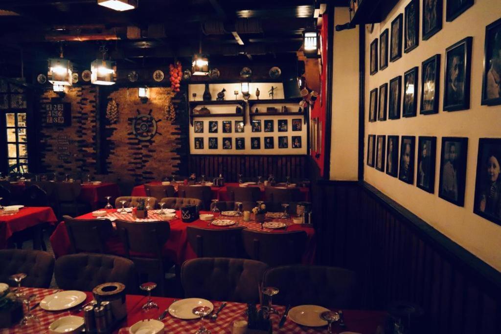 Hotel Italian House Baghdād Esterno foto