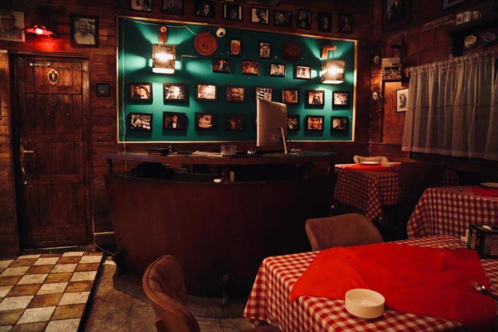 Hotel Italian House Baghdād Esterno foto
