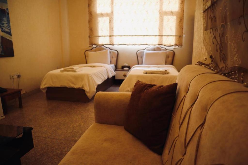 Hotel Italian House Baghdād Esterno foto